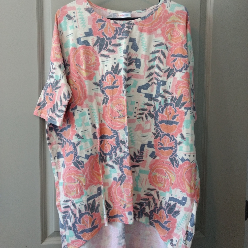 Floral LuLaRoe "Irma" long tailed shirt